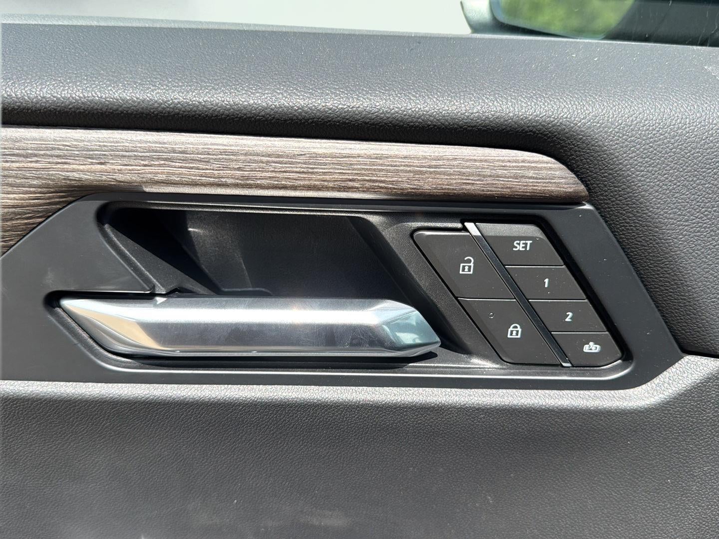 2026 GMC Acadia FWD Denali