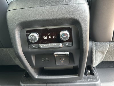 2026 GMC Acadia FWD Denali