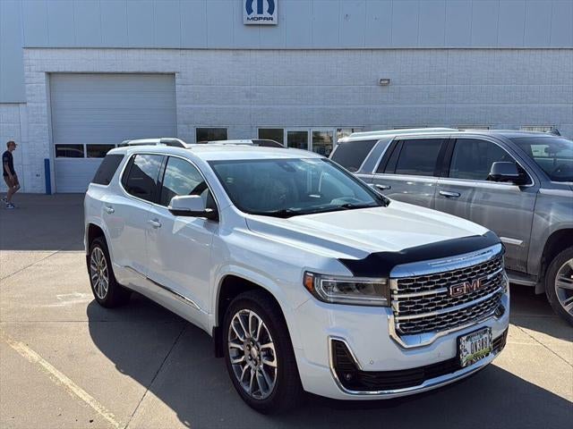 2023 GMC Acadia AWD Denali