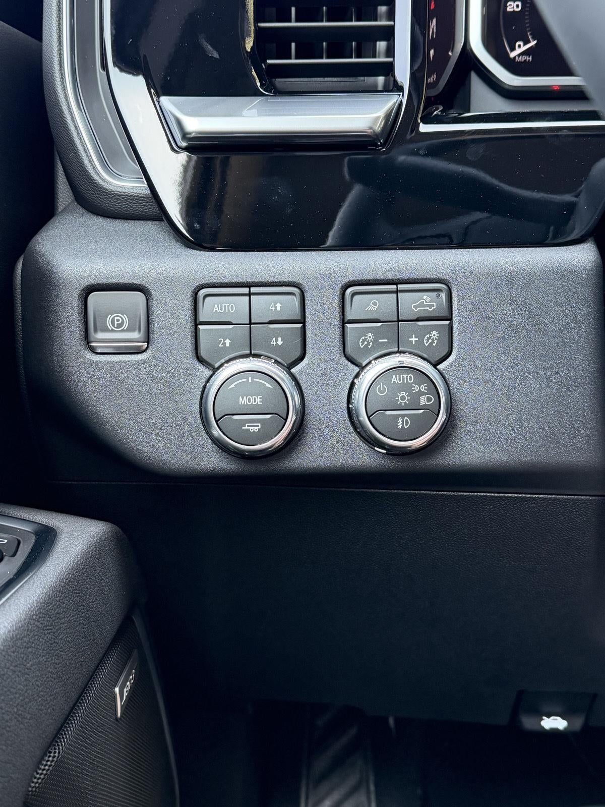 2026 GMC Sierra 2500HD SLT