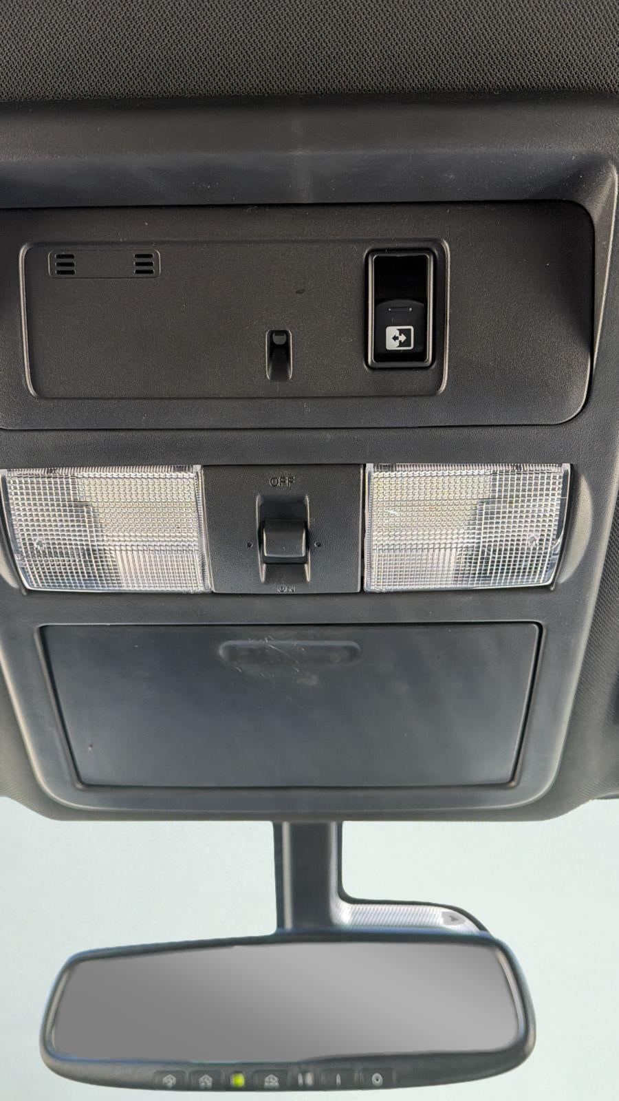 2019 Nissan TITAN SV