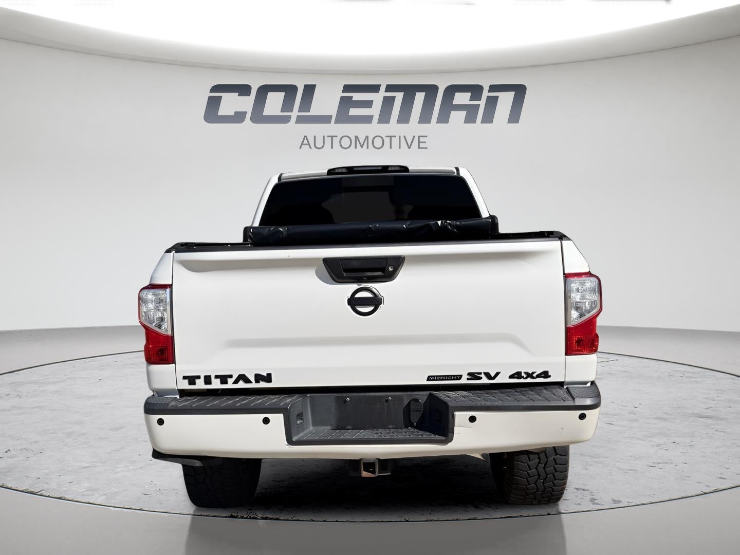 2019 Nissan TITAN SV
