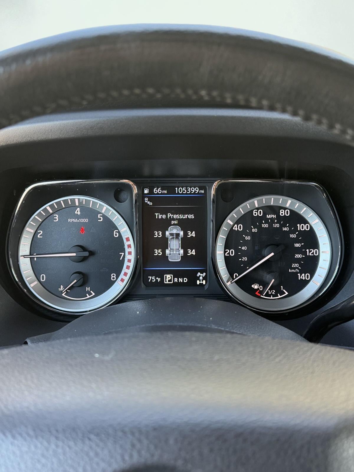 2019 Nissan TITAN SV