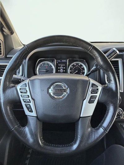 2019 Nissan TITAN SV