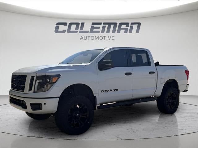 2019 Nissan TITAN SV