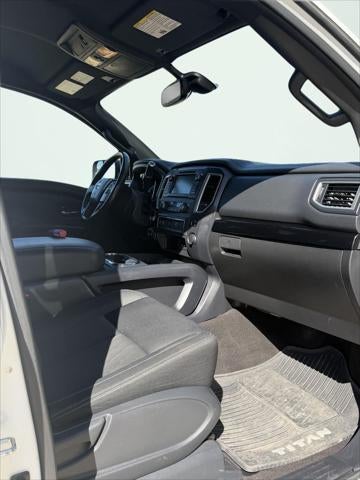 2019 Nissan TITAN SV