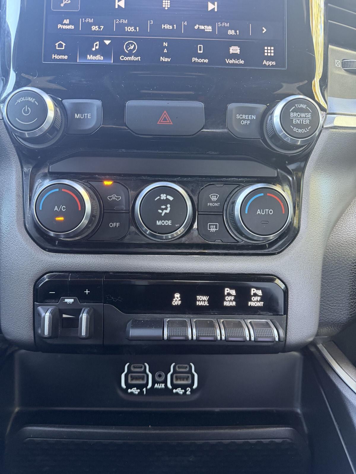 2023 RAM 2500 Big Horn Crew Cab 4x4 6'4' Box