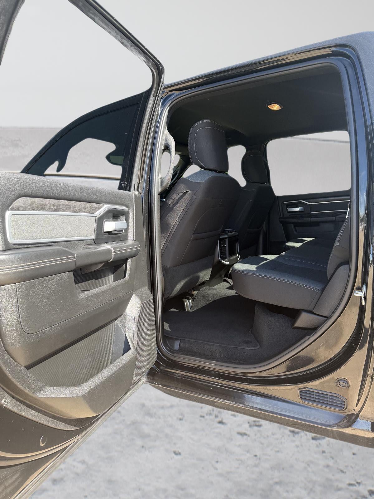 2023 RAM 2500 Big Horn Crew Cab 4x4 6'4' Box