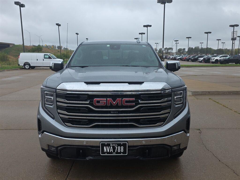 2025 GMC Sierra 1500 4WD Crew Cab Short Box SLT