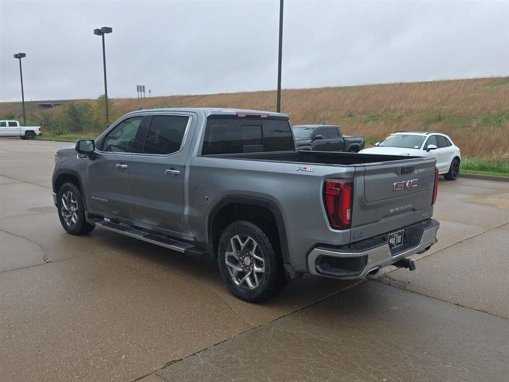 2025 GMC Sierra 1500 4WD Crew Cab Short Box SLT