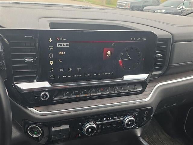 2025 GMC Sierra 1500 4WD Crew Cab Short Box SLT