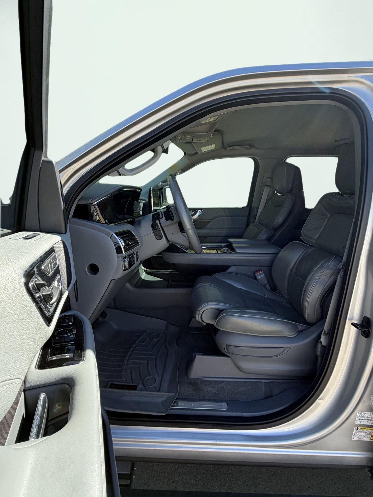 2019 Lincoln Navigator L Select