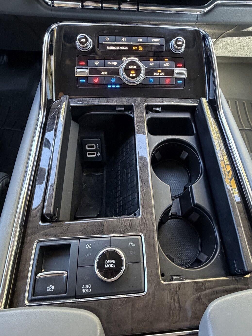 2019 Lincoln Navigator L Select